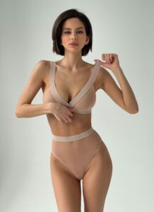 Бюстгальтер-топ Viviene Brand Nude одинарная чашка