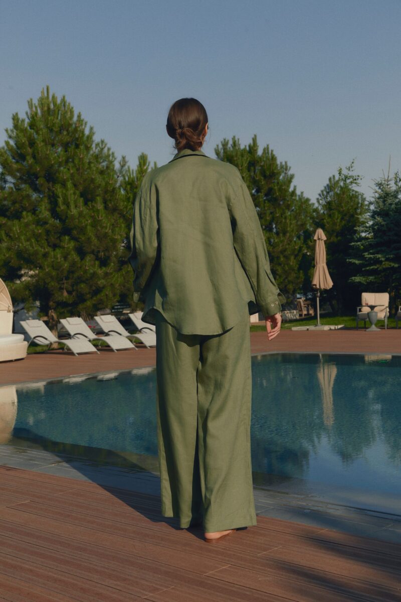 Костюм с брюками льняной Khaki