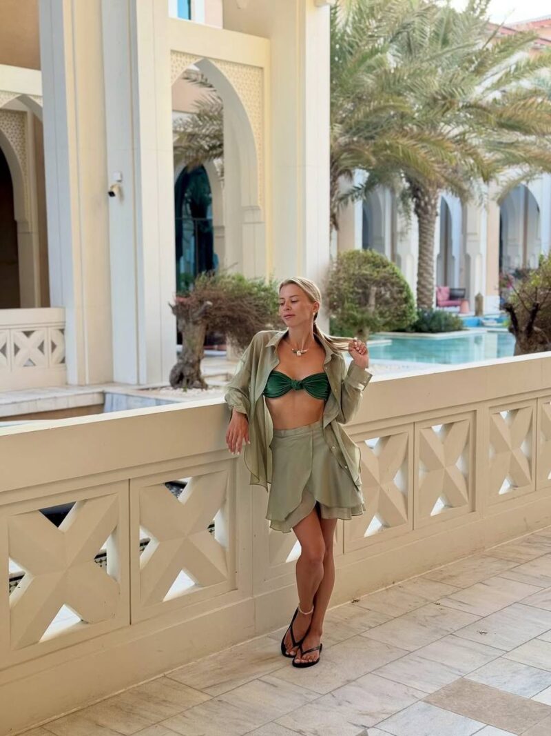 Топ-бандо с узлом бархатный зелёный