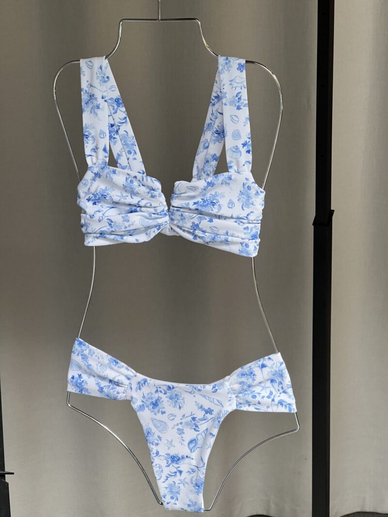 Топ Selena Santorini
