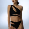 Топ GORGEOUS Black