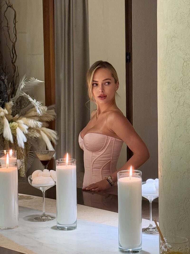 Корсет Art Of Kissing Pink