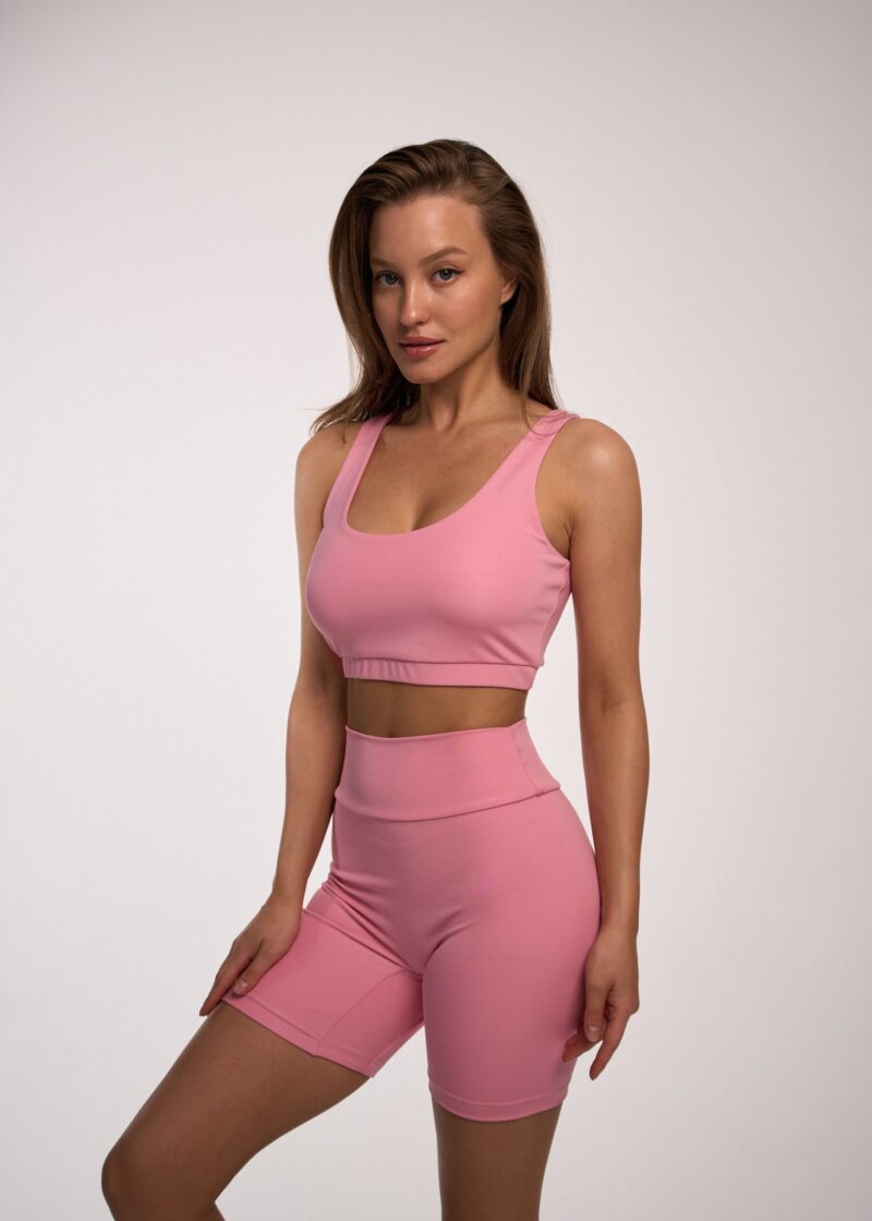 Топ и шорты EG Pink