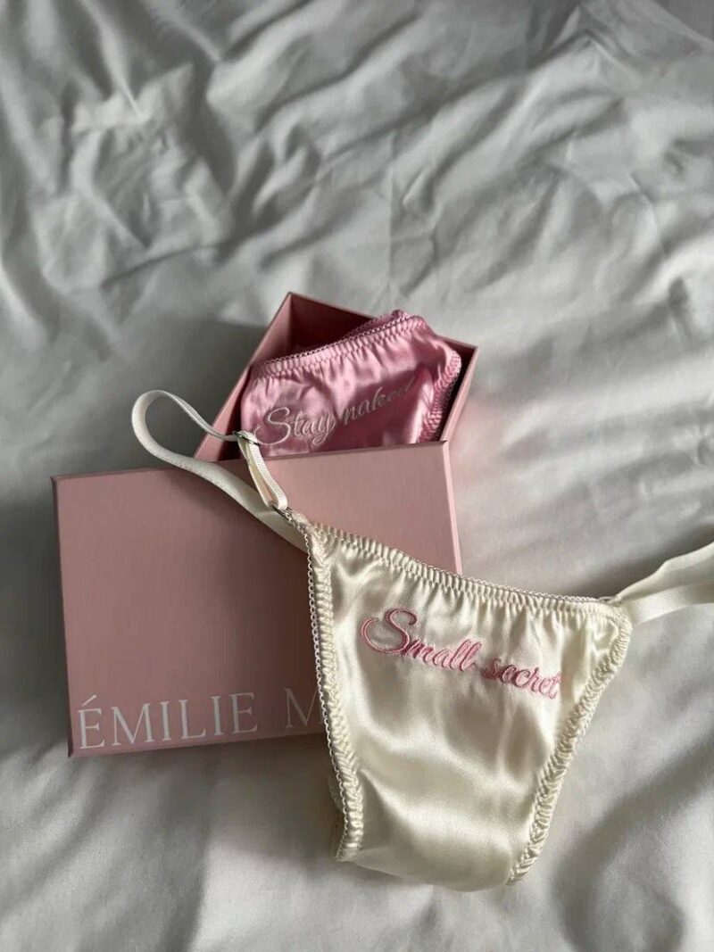 Набор из 2-х трусиков-стрингов EM Naked Pink / Secret Milk