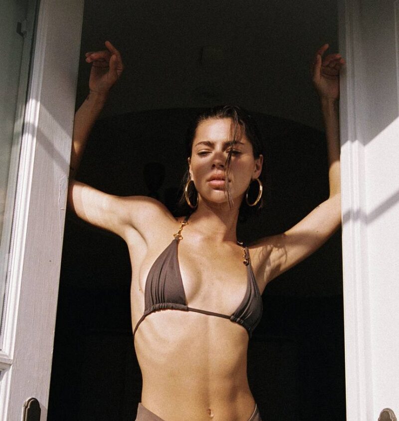 Топ Anoki Cashtano