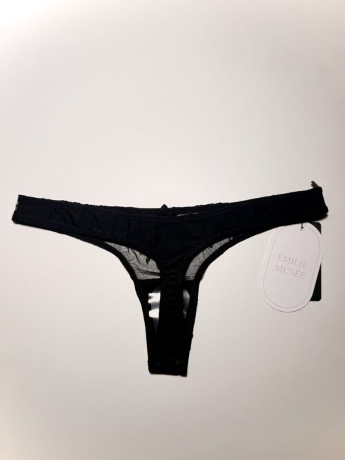 Трусики-стринги Black Flowers