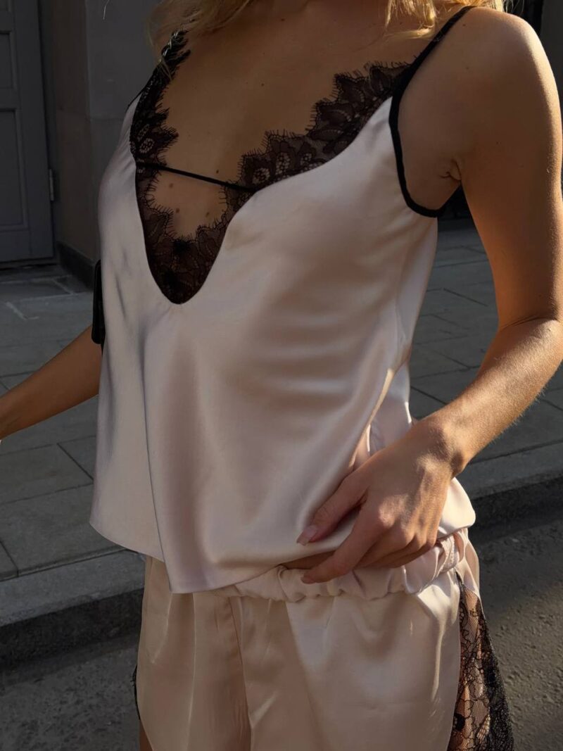 Костюм с кружевом Vienne Nude