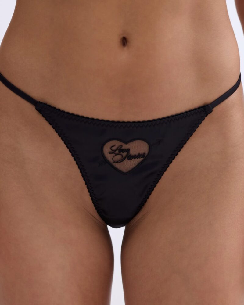 Трусики-стринги Roomie Black Heart Трусики-стринги Roomie Black Heart