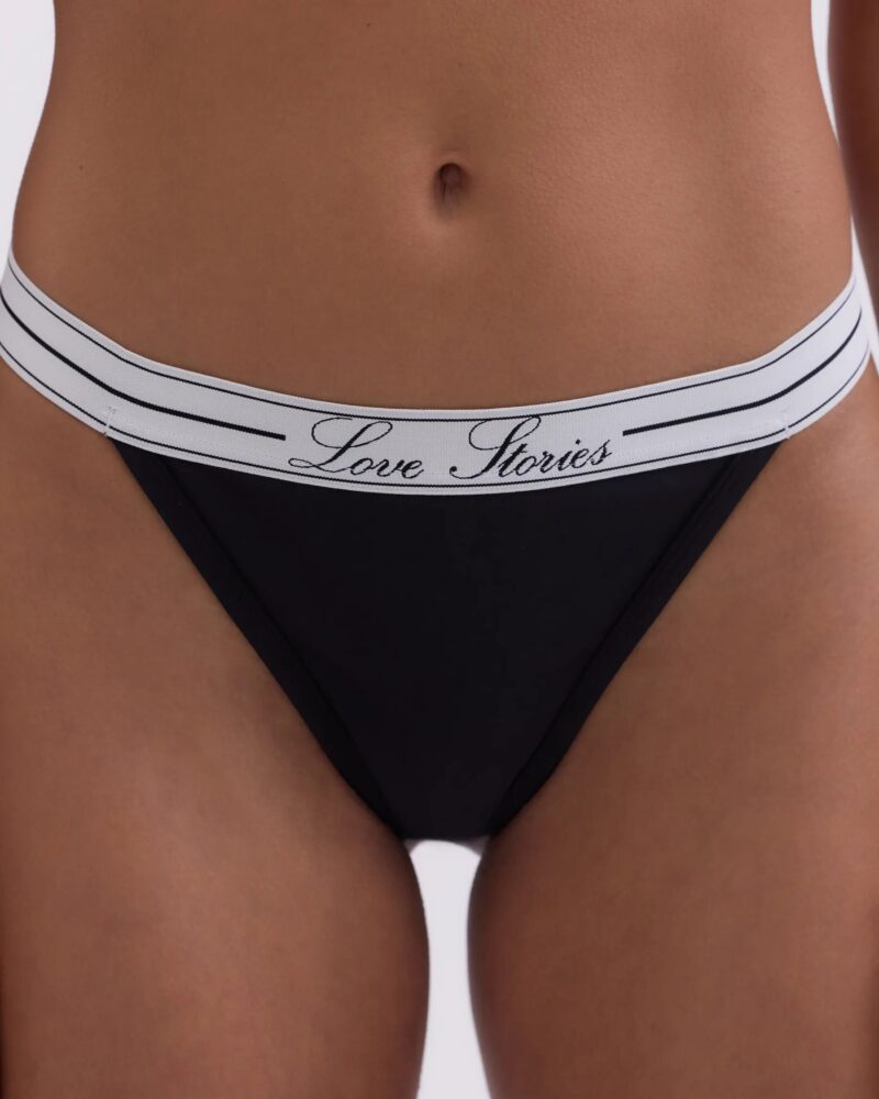 Трусики-стринги LS Roomie Black