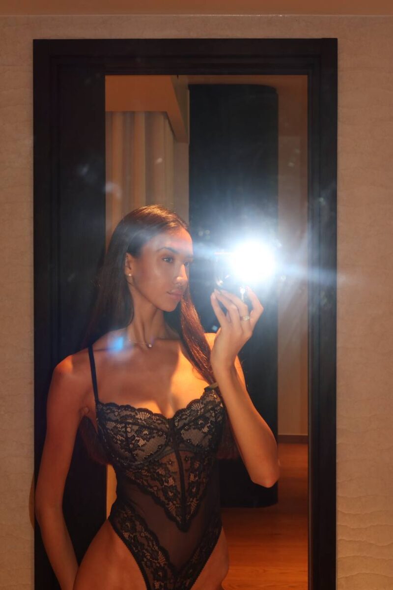 Боди Mia Black