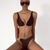 Топ AMI Brown