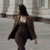 Комбинезон с открытой спиной и ремешком шоколадный